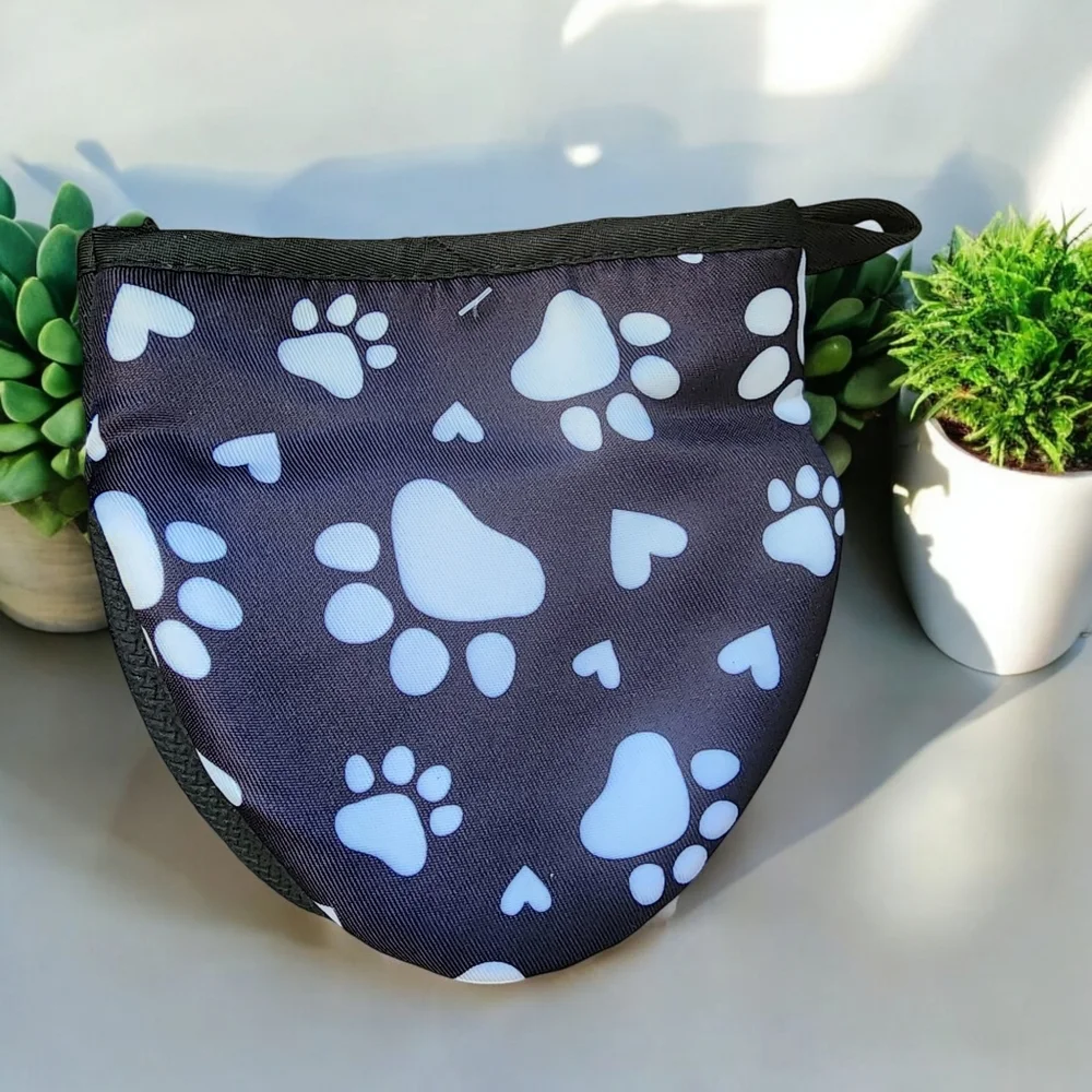 Mini Mitts set of 2 Black  White Paws Print 5.75 x 5.75 New